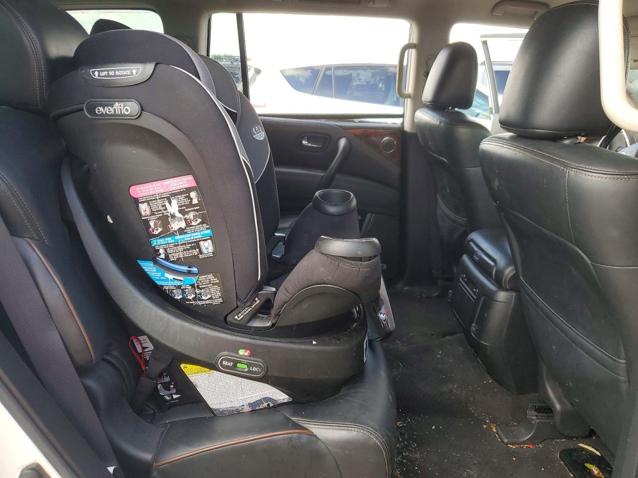 Nissan Armada Sl