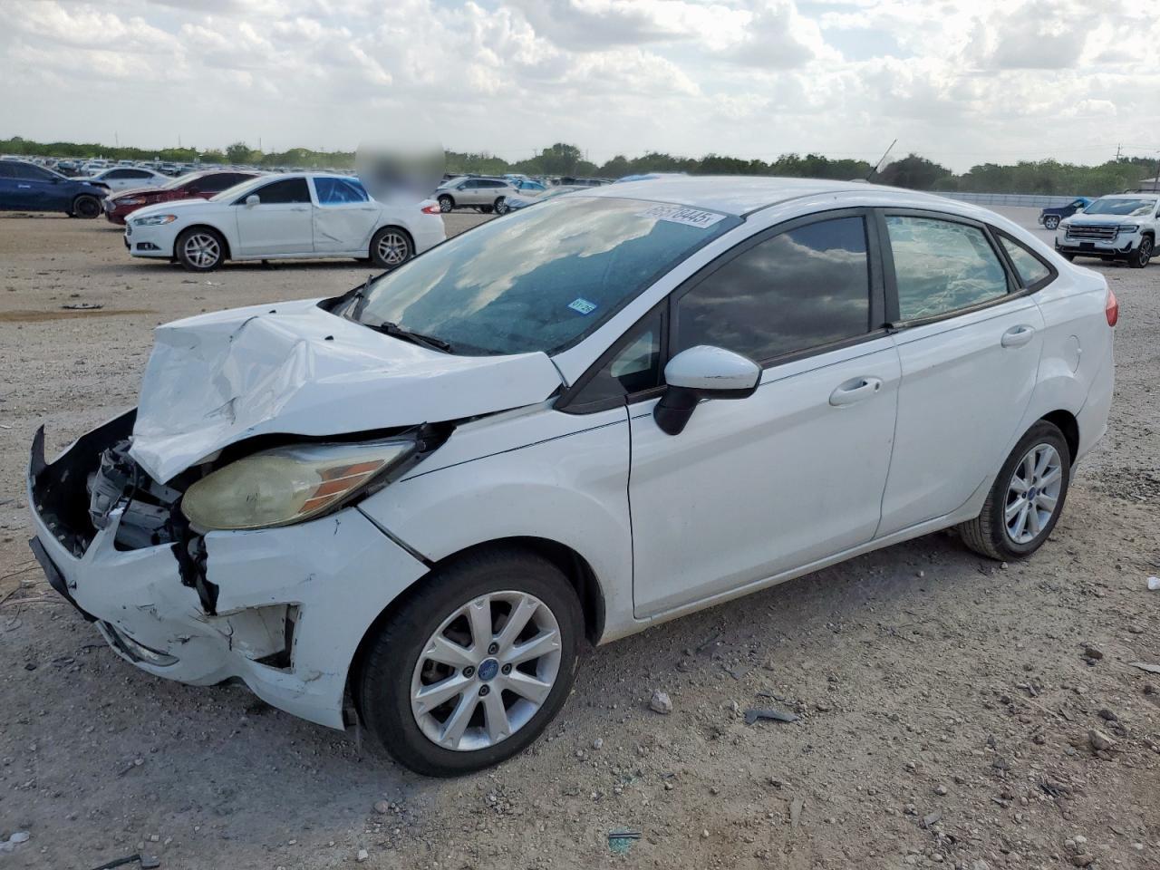 Salvage Ford Fiesta Image