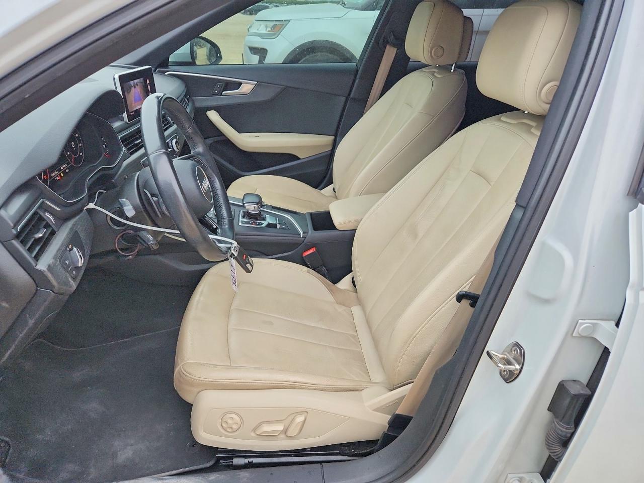 Audi A4 Ultra Premium