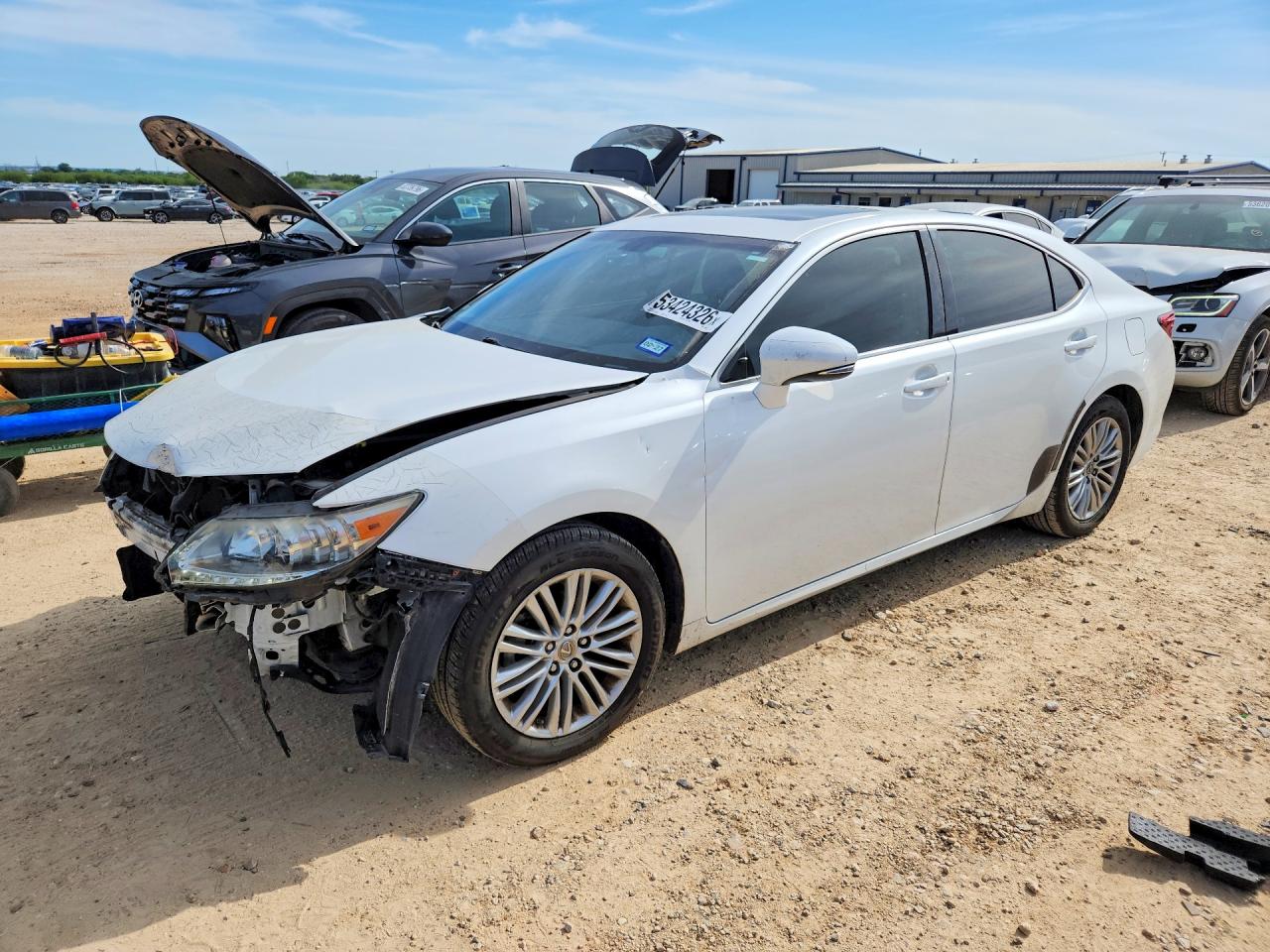 Salvage Lexus Es Image