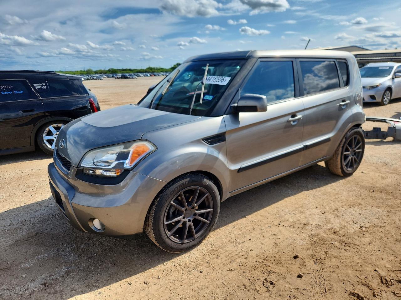 Salvage Kia Soul Image