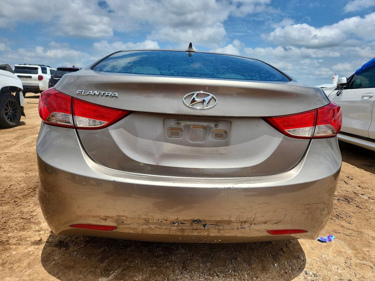 Hyundai ELANTRA Gls