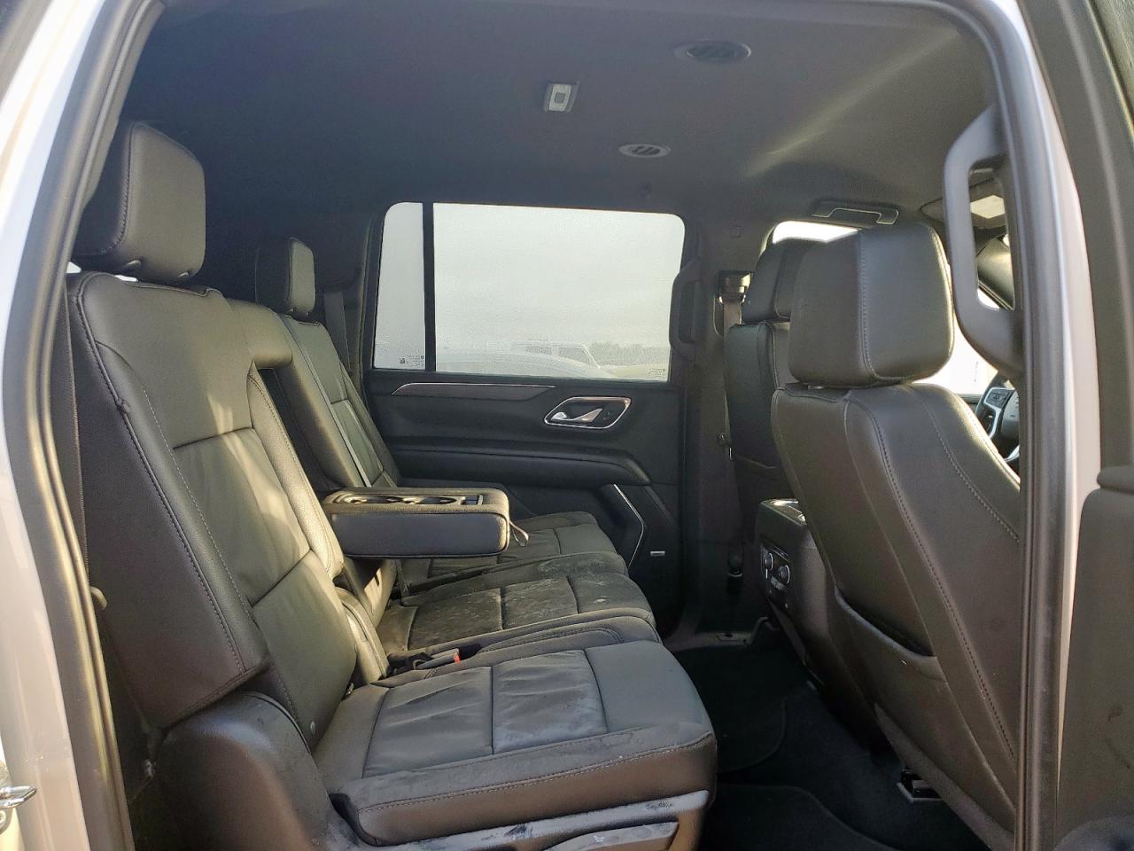 Chevrolet Suburban C1500 Lt