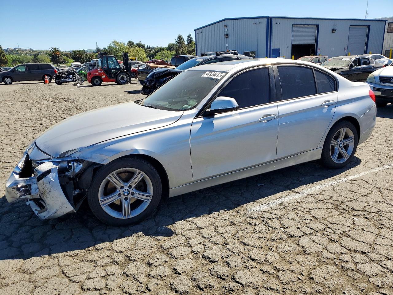 Salvage BMW 3 Series Image