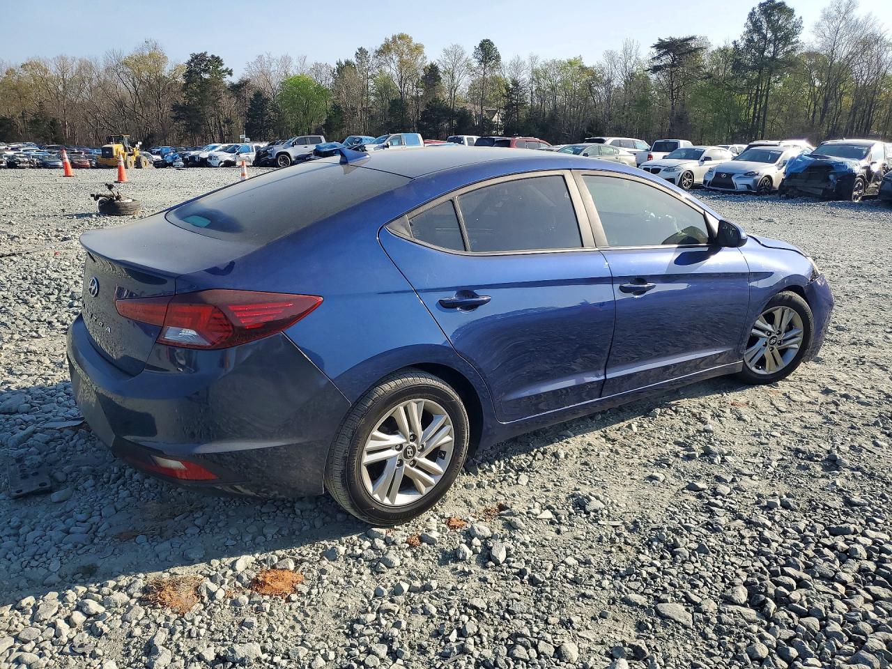 Hyundai ELANTRA Sel