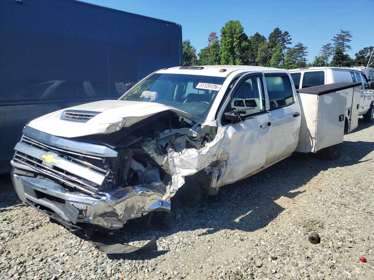 Salvage Chevrolet Silverado Image