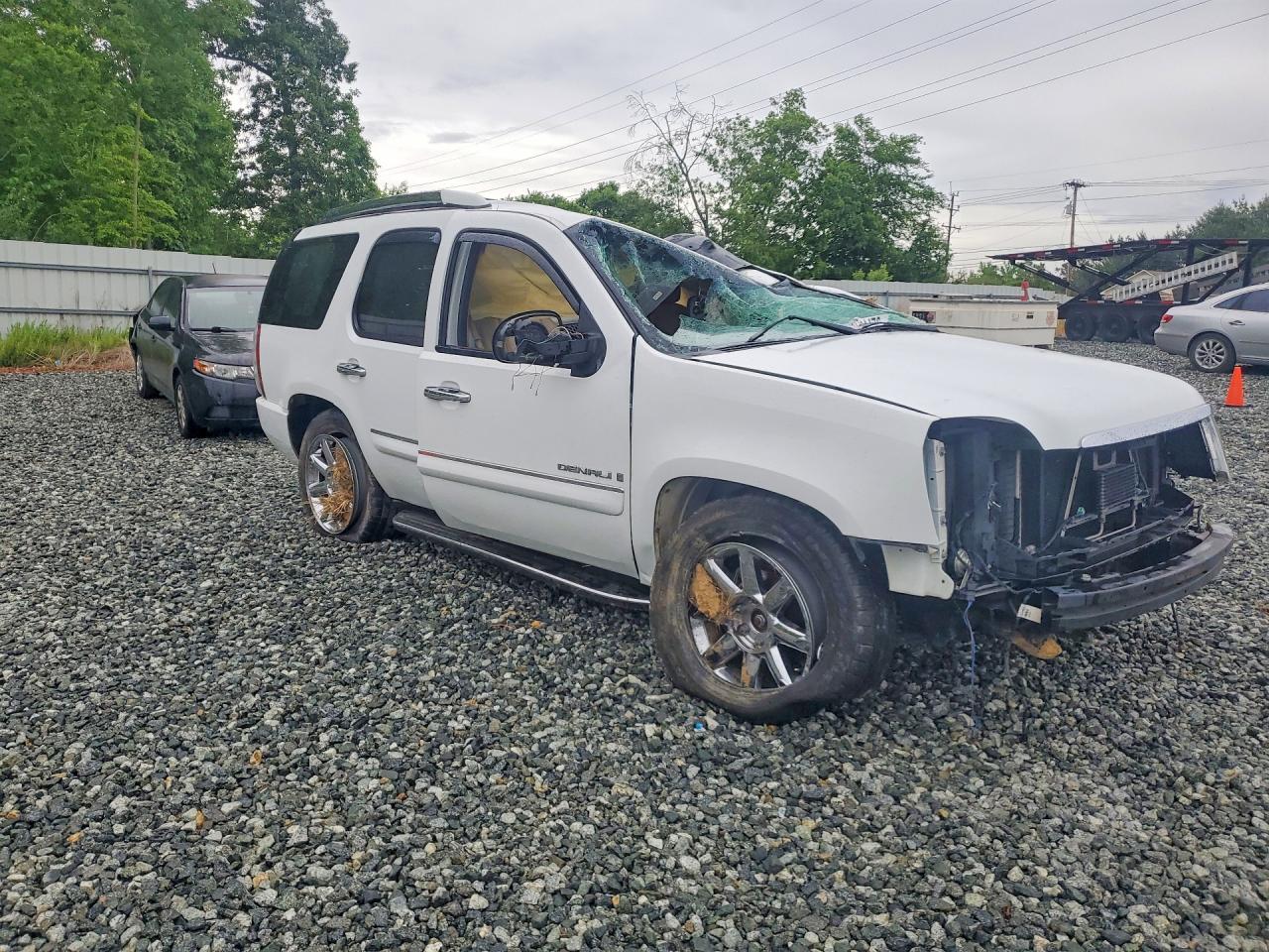 GMC Yukon Denali