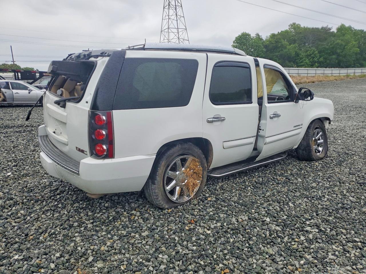 GMC Yukon Denali