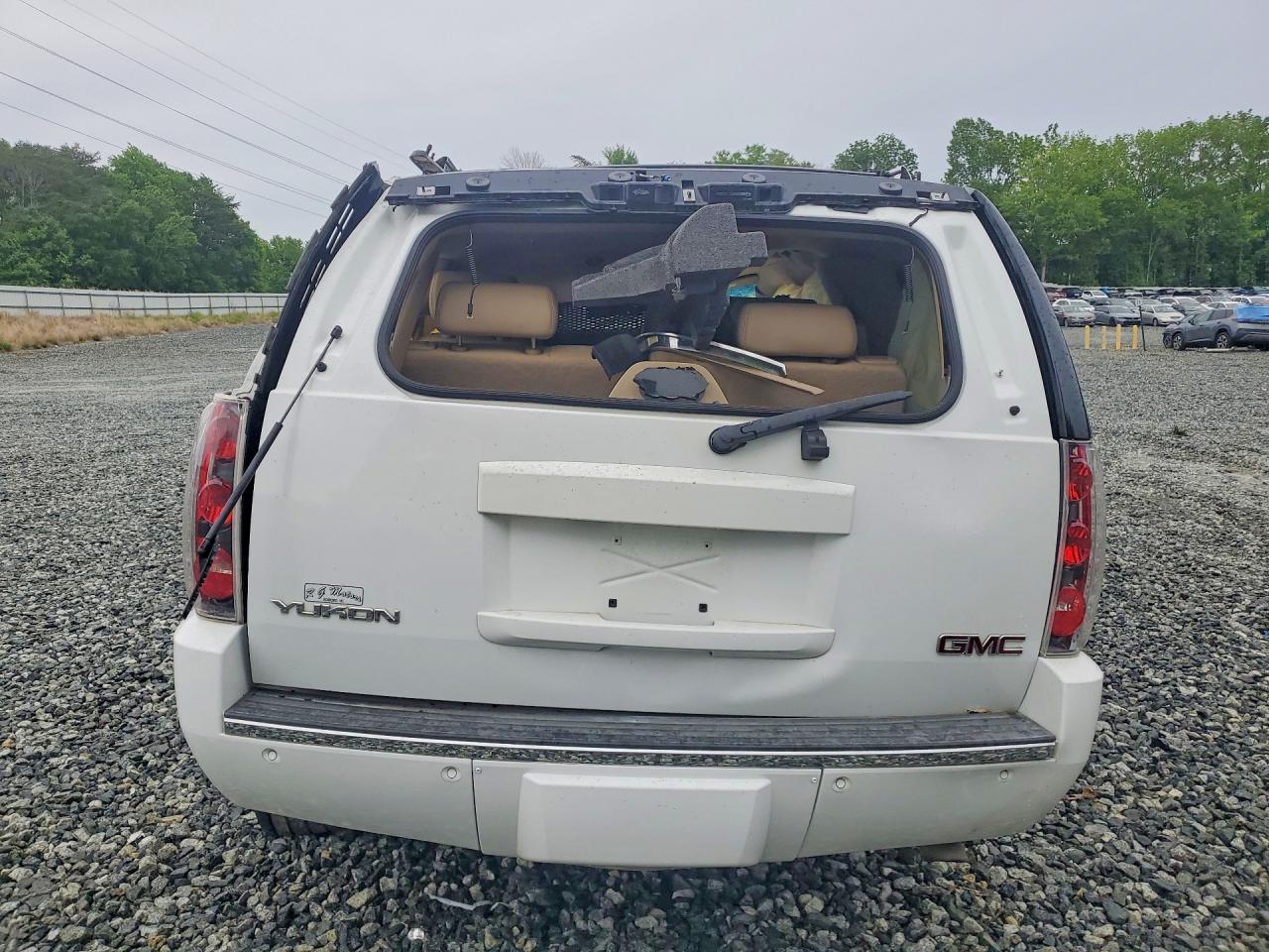 GMC Yukon Denali