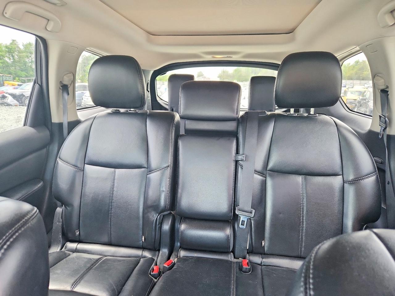 Nissan Pathfinder Sl