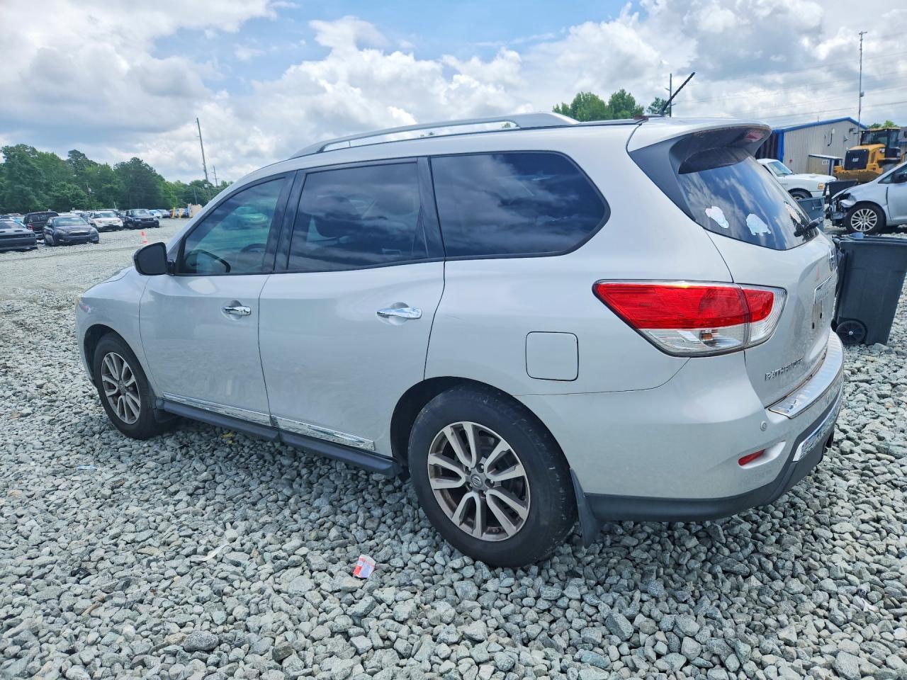 Nissan Pathfinder Sl