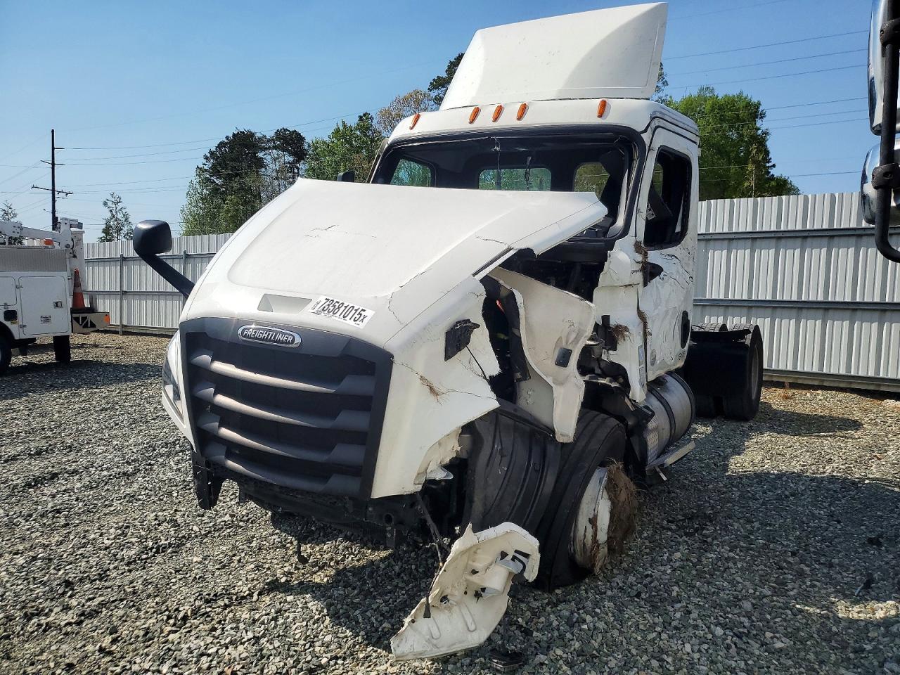 Freightliner Cascadia 126