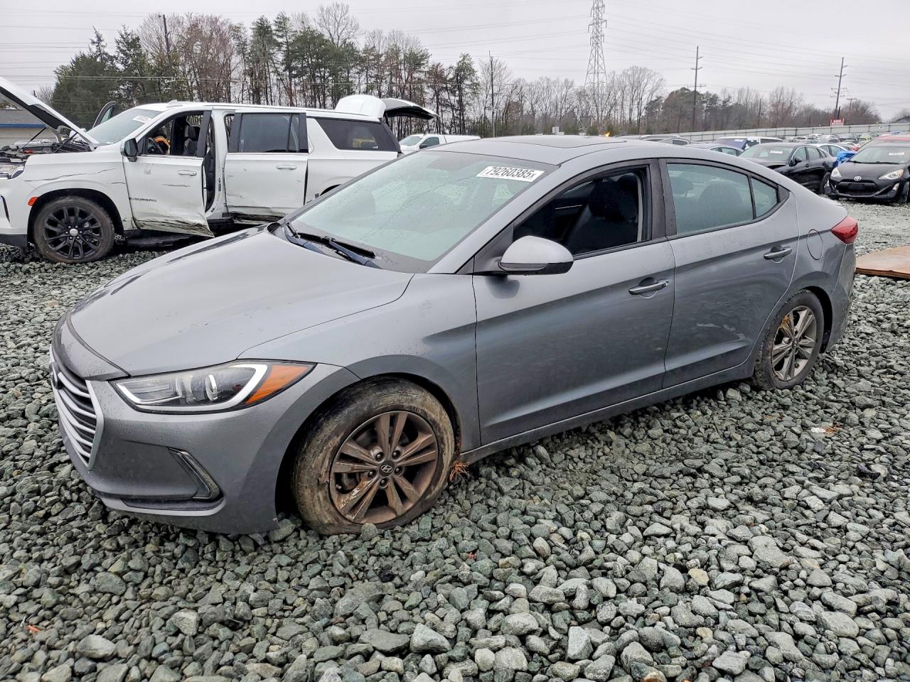 Salvage Hyundai ELANTRA Image