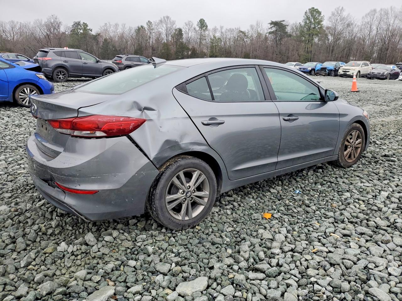 Hyundai ELANTRA Value Edition