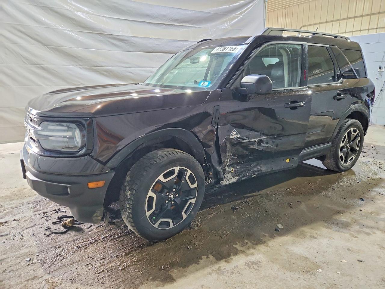 Salvage Ford Bronco Image