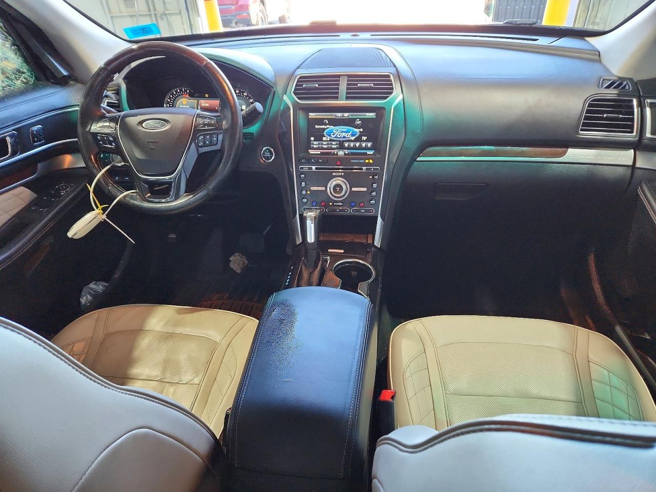 Ford Explorer Platinum