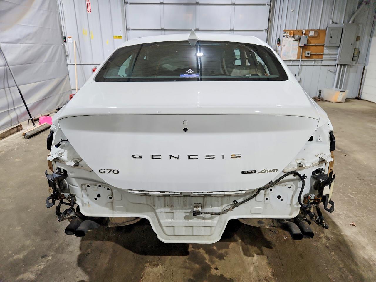 Genesis G70 3.3t S 3.3t Standard