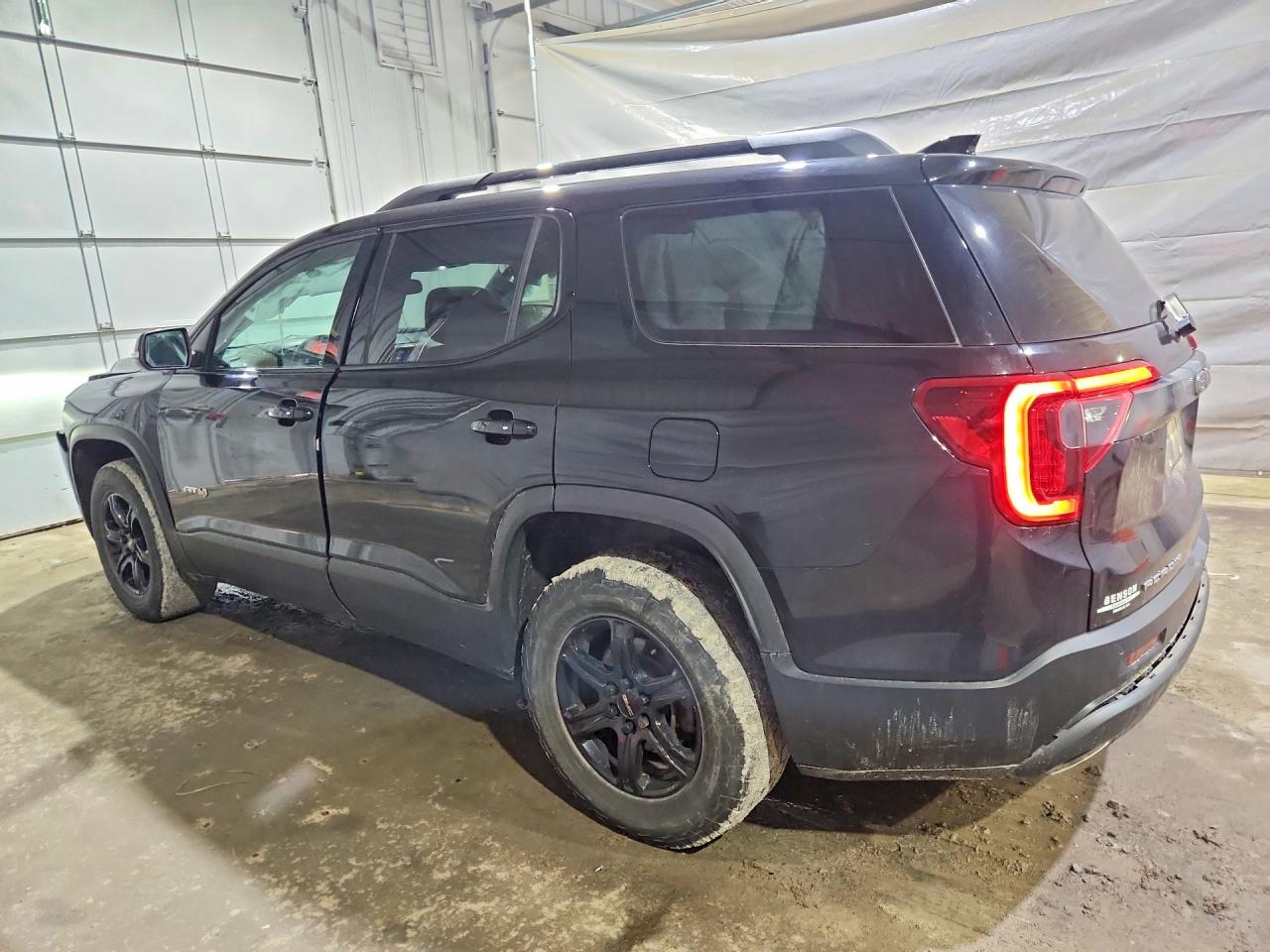GMC Acadia At4