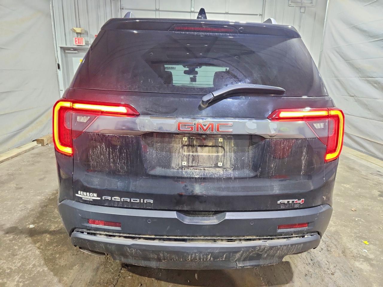 GMC Acadia At4