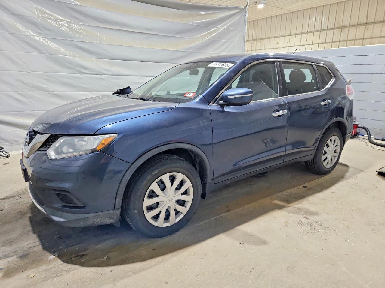 Salvage Nissan Rogue Image