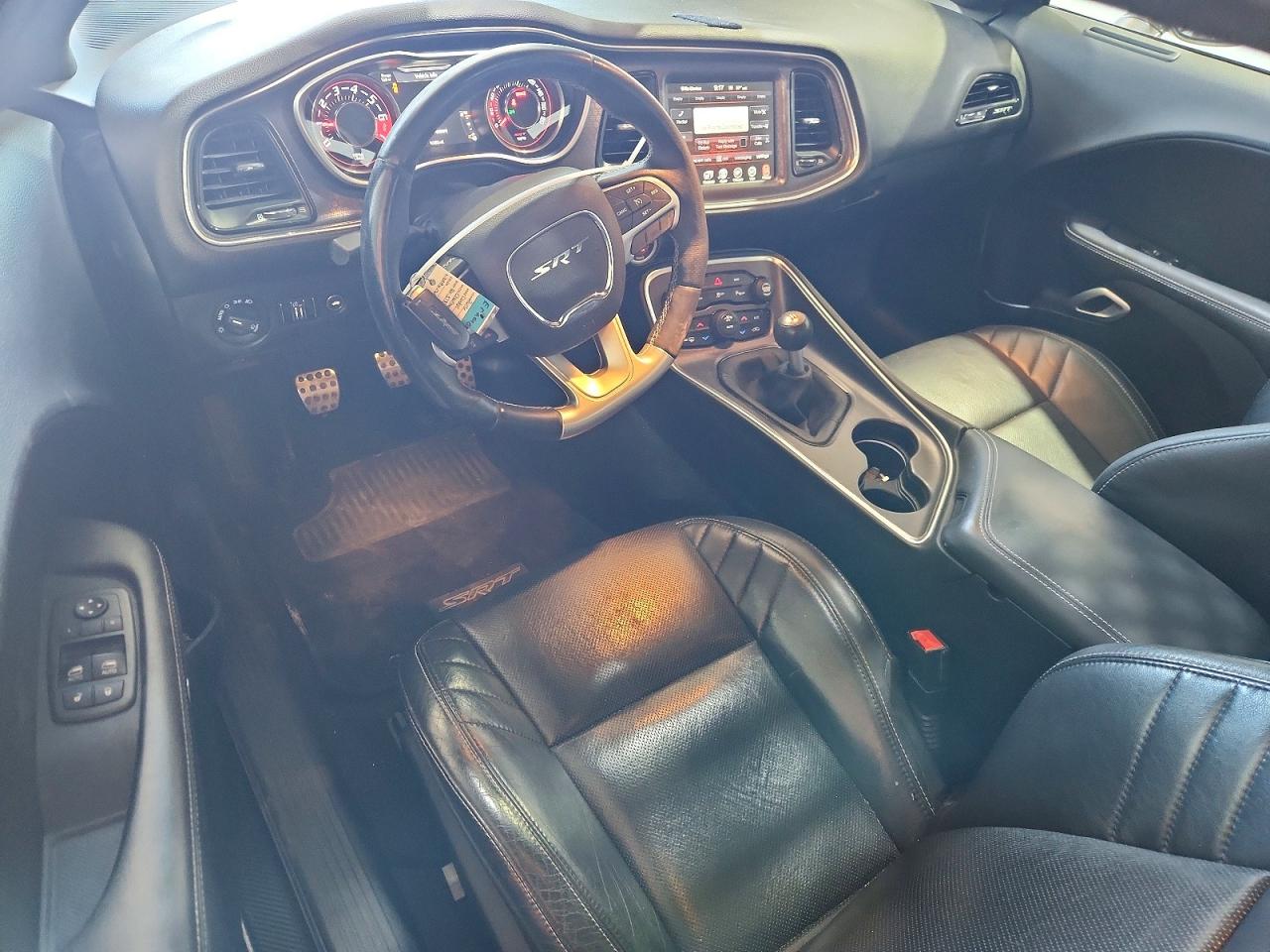 Dodge Challenger Srt 392