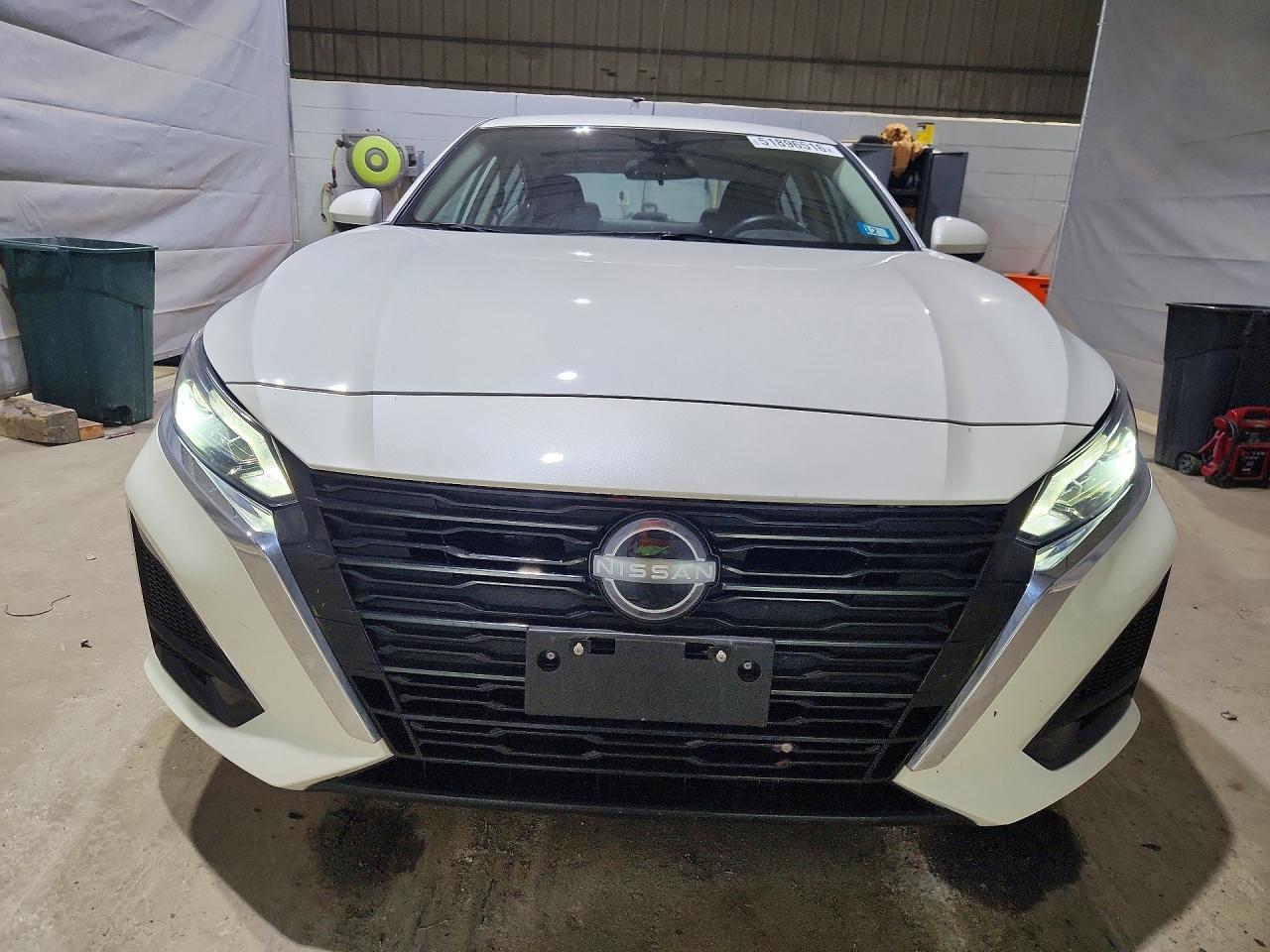 Nissan Altima Sv