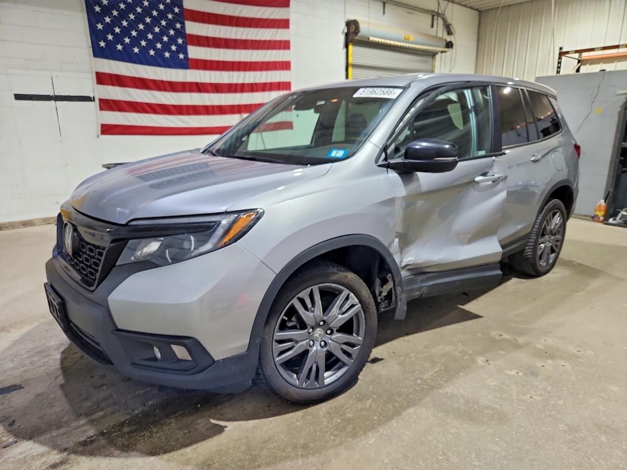 Salvage Honda Passport Image