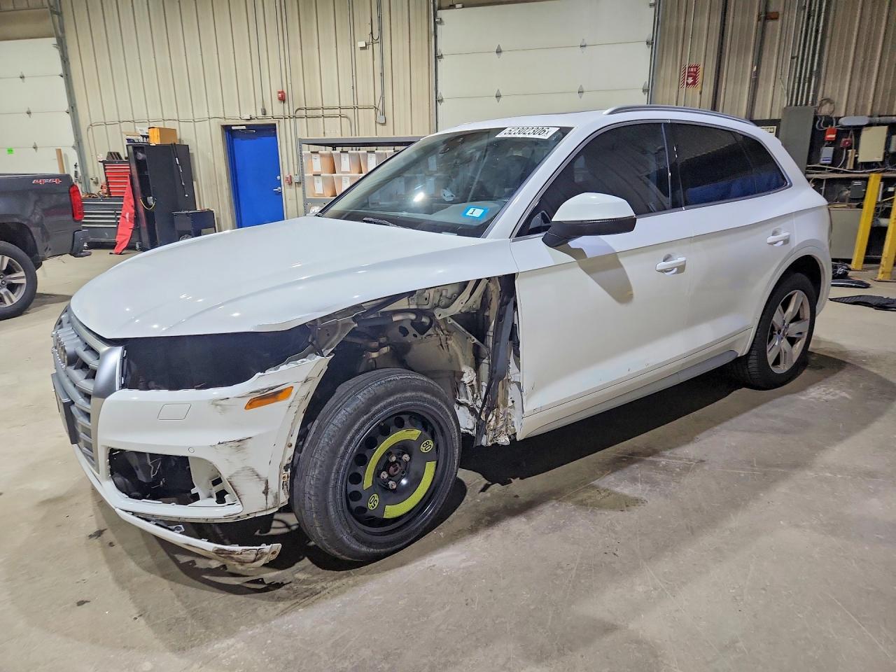 Salvage Audi Q5 Image