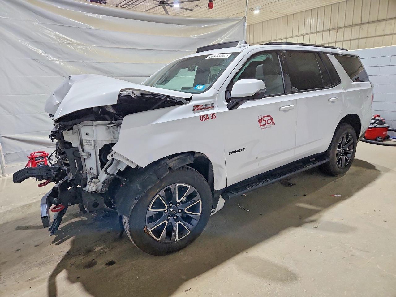 Salvage Chevrolet Tahoe Image