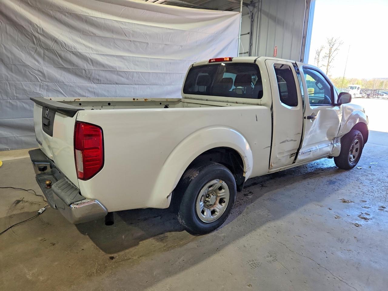 Nissan Frontier S