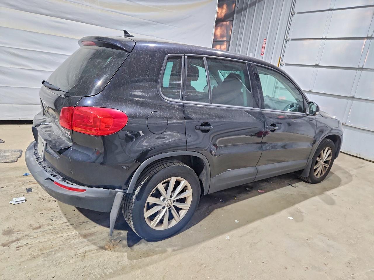 Volkswagen Tiguan S