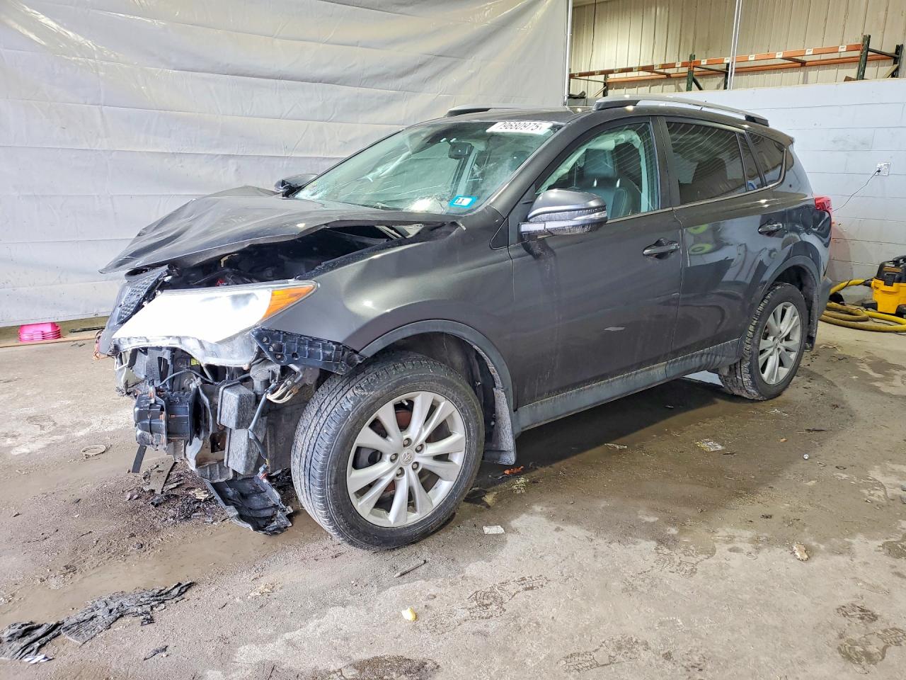 Salvage Toyota RAV4 Image