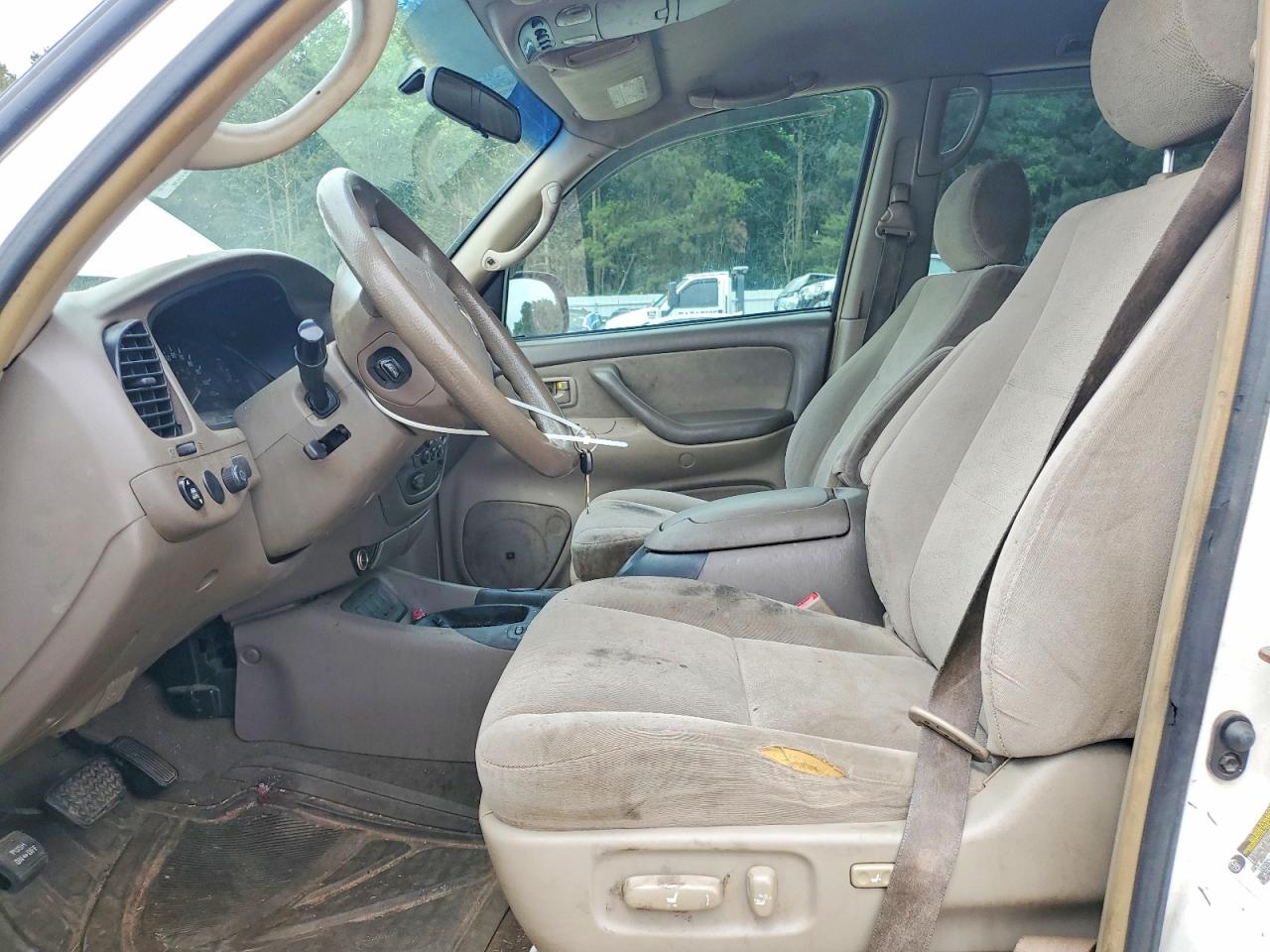 Toyota Sequoia Sr5