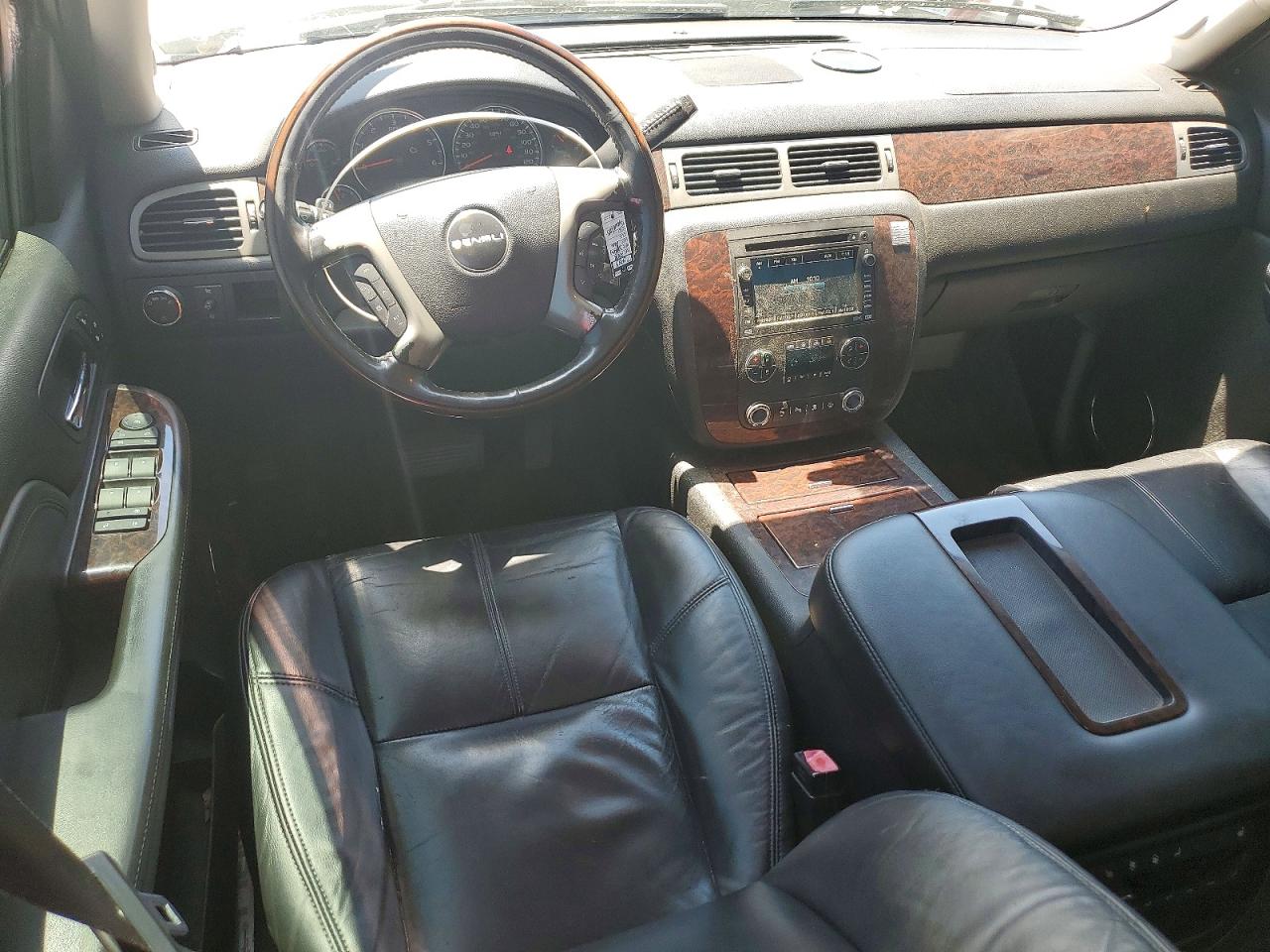 GMC Yukon Denali