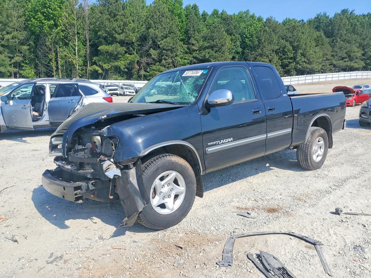 Salvage Toyota Tundra Image