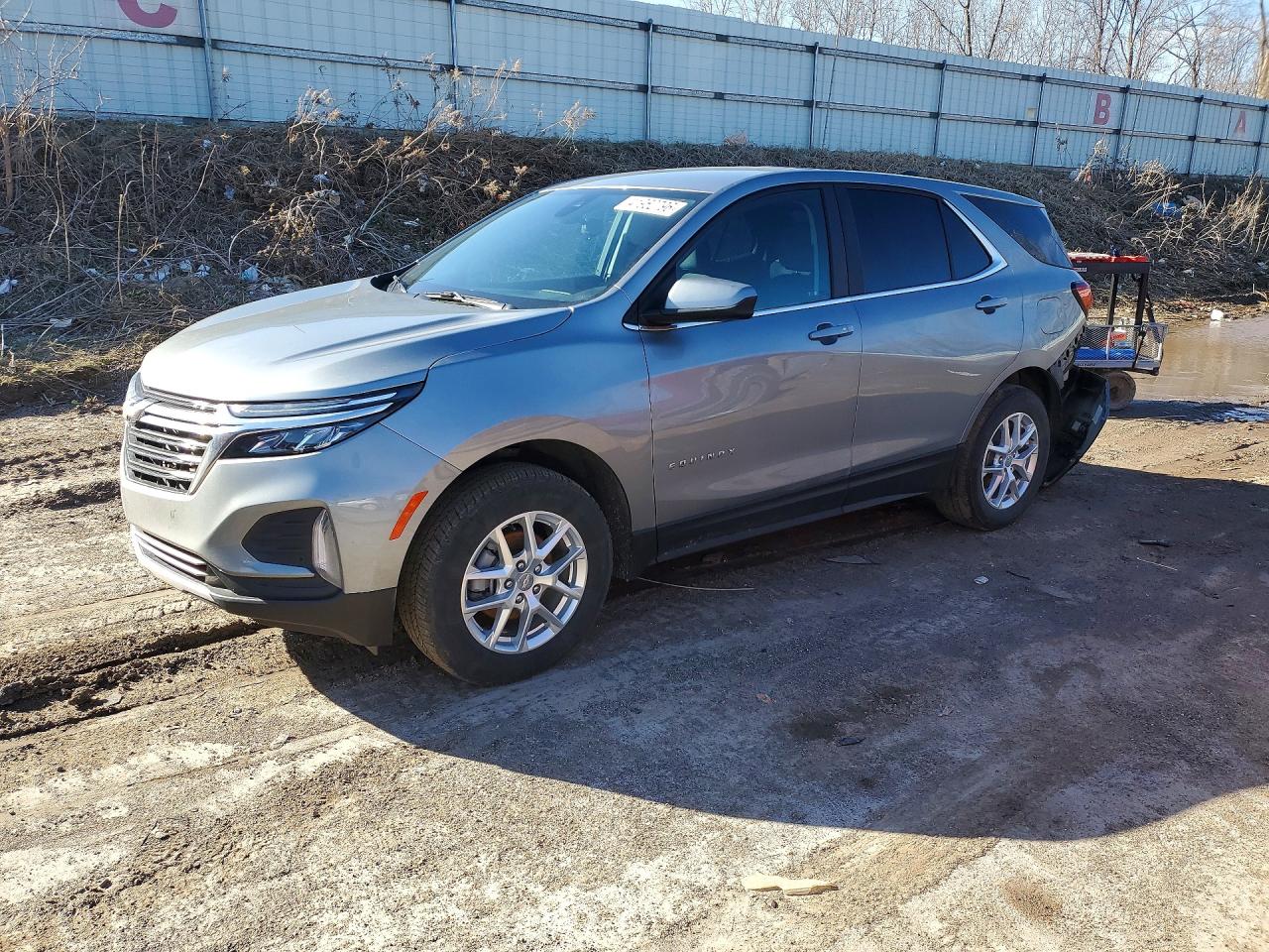 Salvage Chevrolet Equinox Image