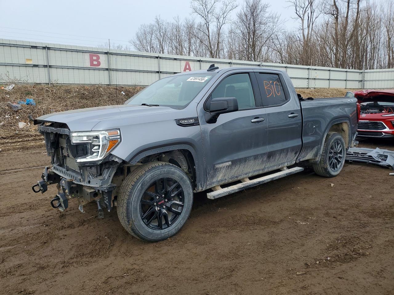 Salvage GMC Sierra Image