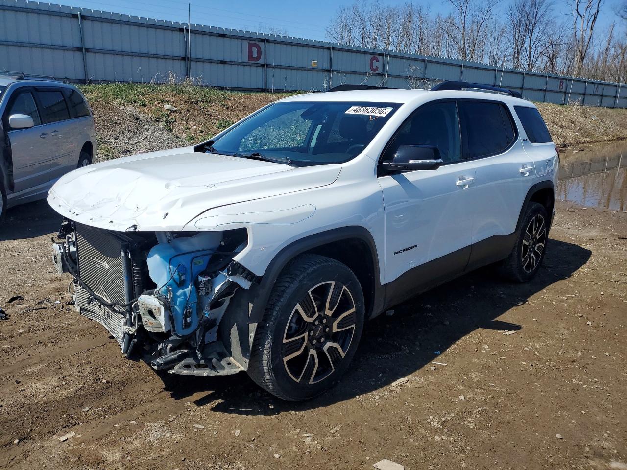 Salvage GMC Acadia Image