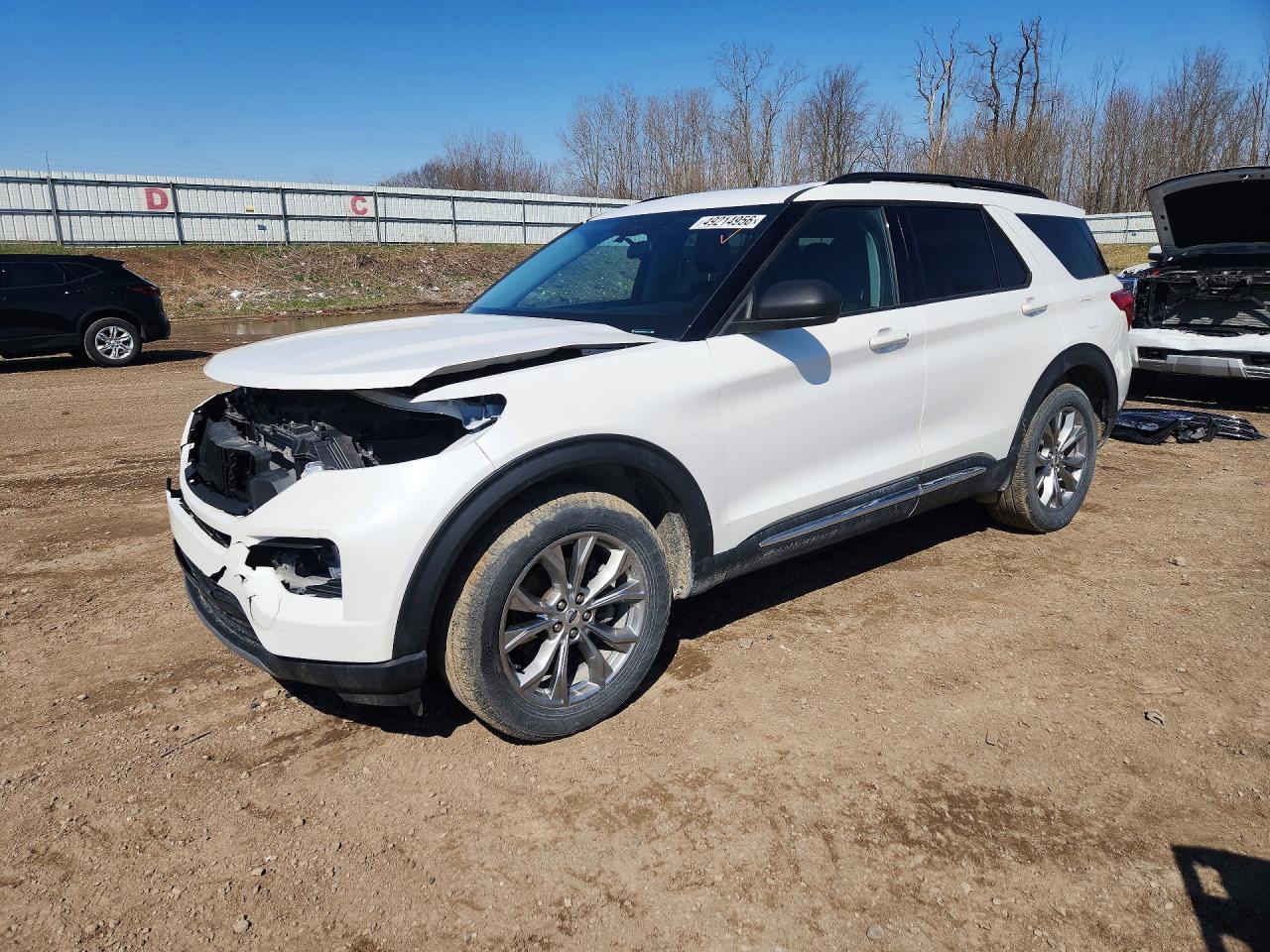Salvage Ford Explorer Image