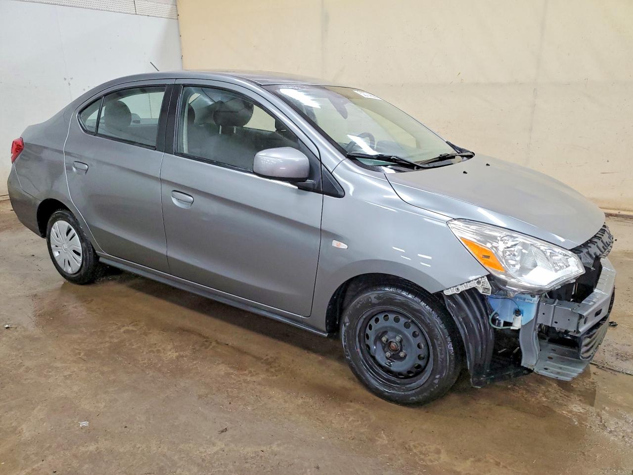 Mitsubishi Mirage G4 Es