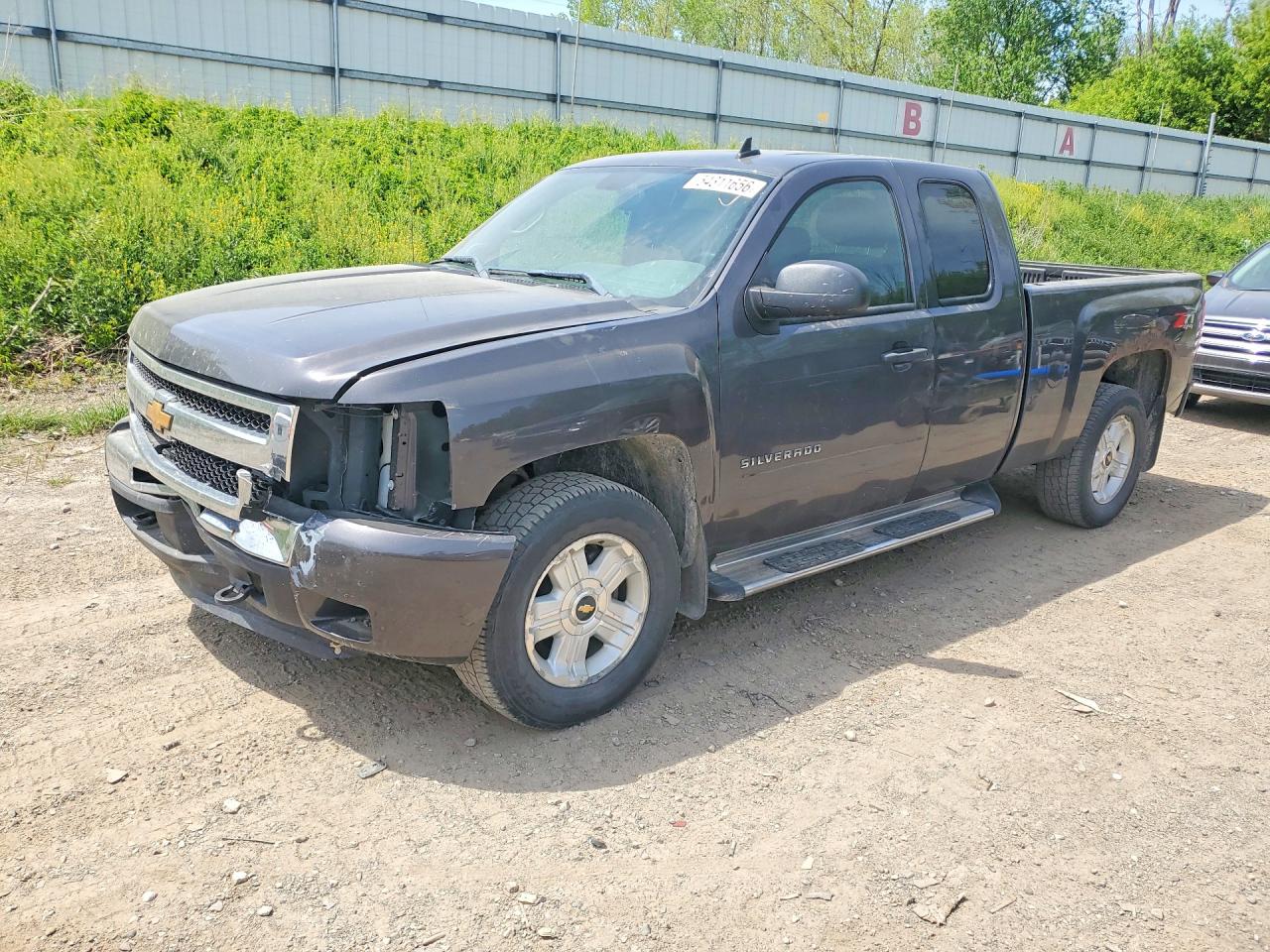 Salvage Chevrolet Silverado Image