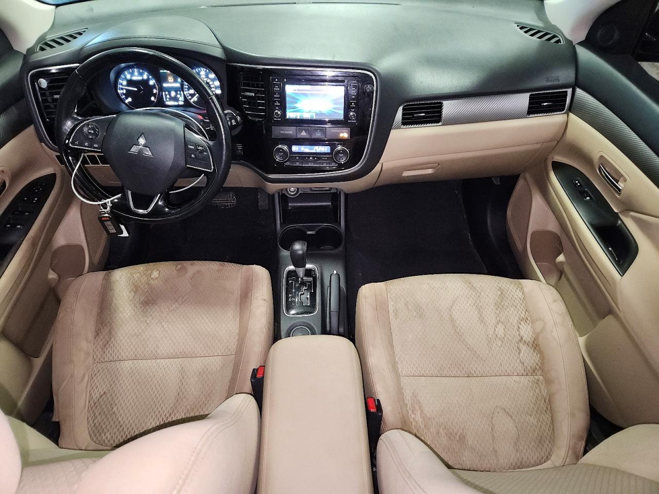 Mitsubishi Outlander Se
