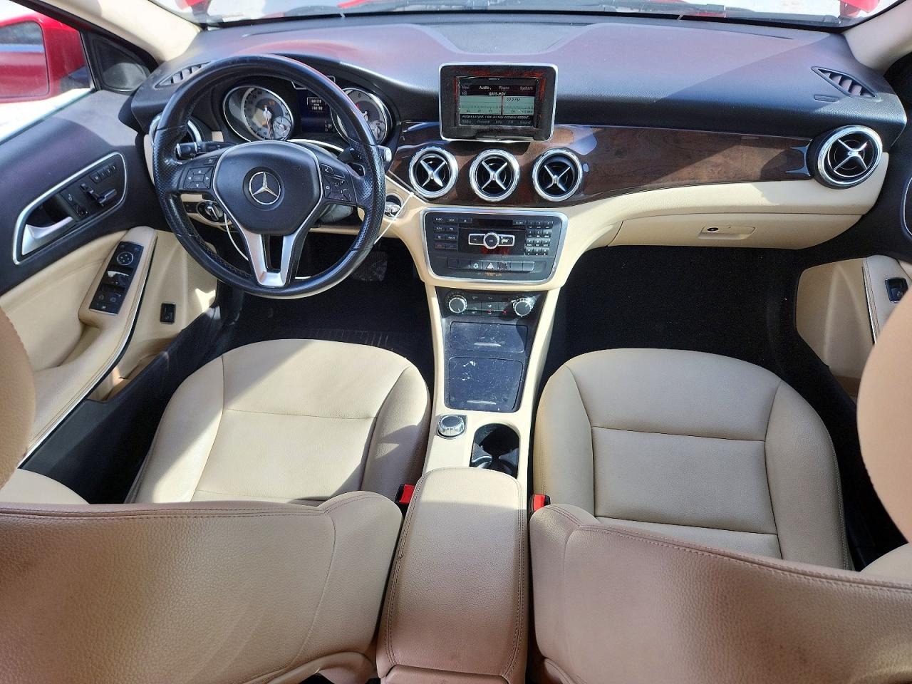 Mercedes-Benz GLA 250