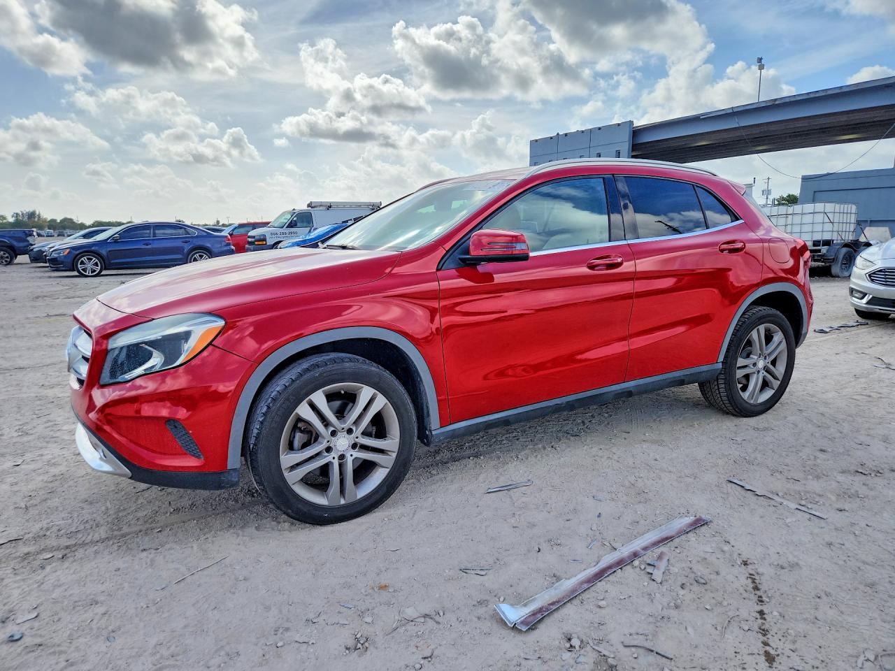 Salvage Mercedes-Benz GLA Image