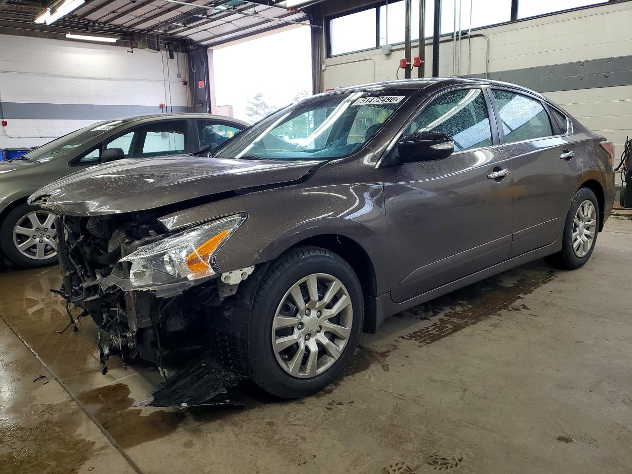 Salvage Nissan Altima Image