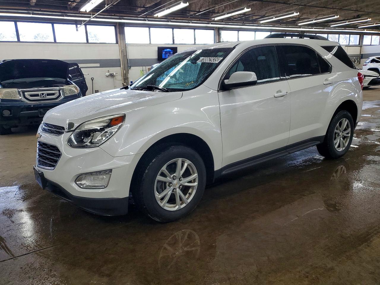 Salvage Chevrolet Equinox Image