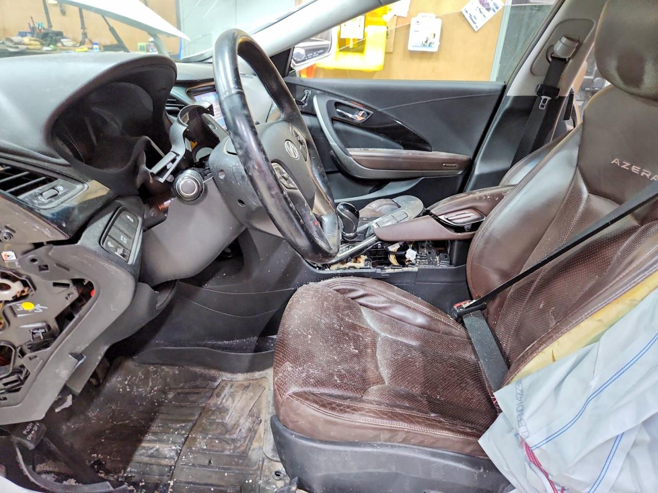 Hyundai Azera Base Base