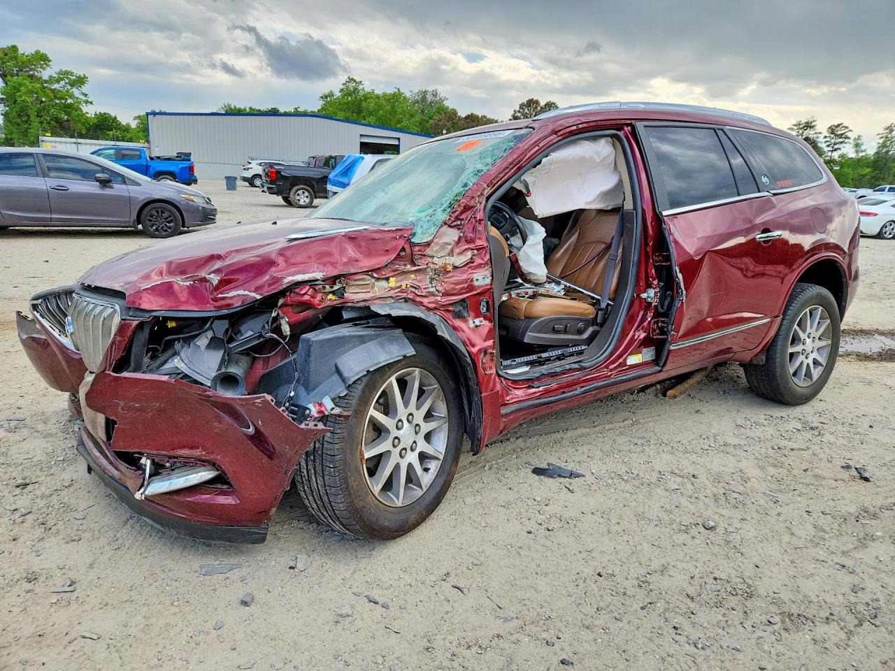 Salvage Buick Enclave Image
