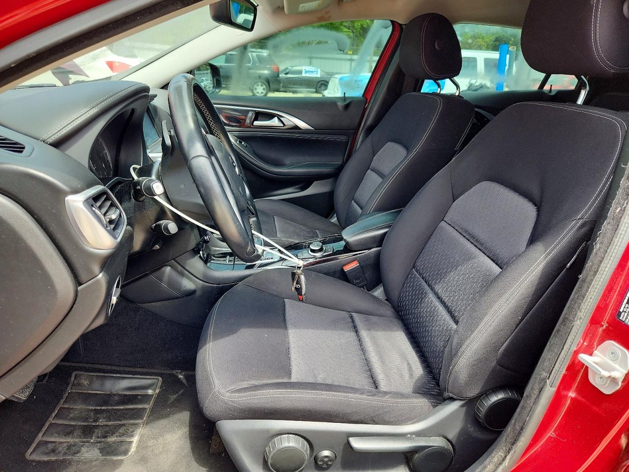 INFINITI Qx Base