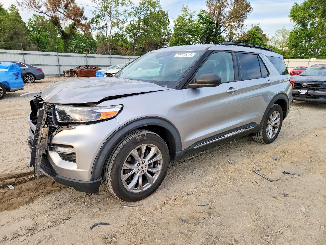 Salvage Ford Explorer Image
